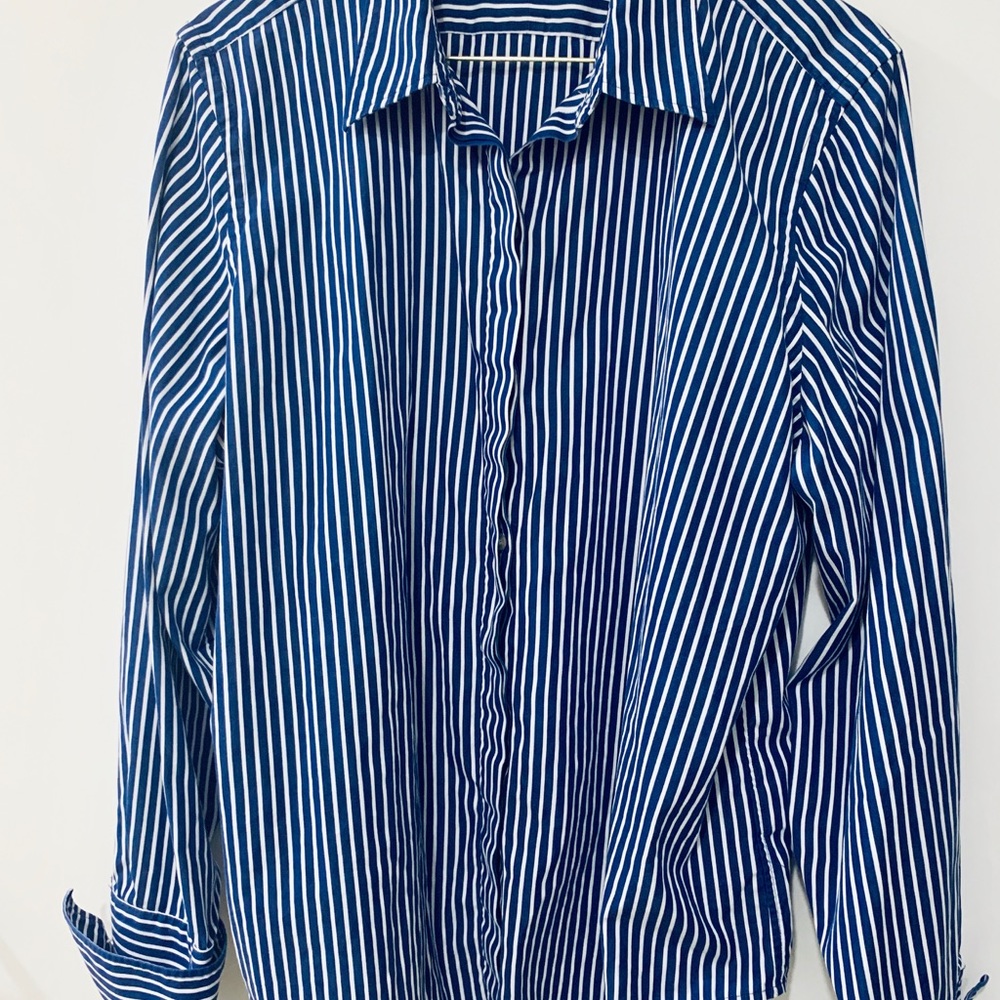 Button down - Picture 5 of 6